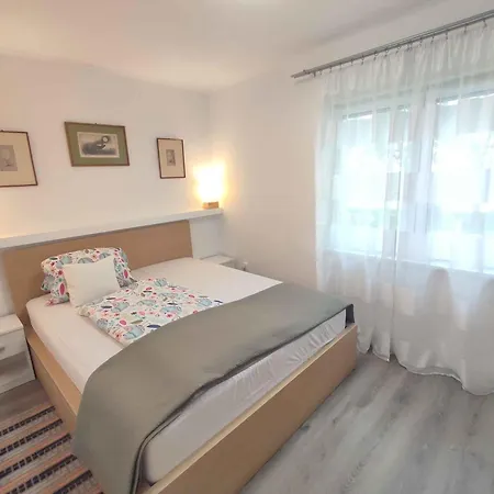 Apartment In 50627
