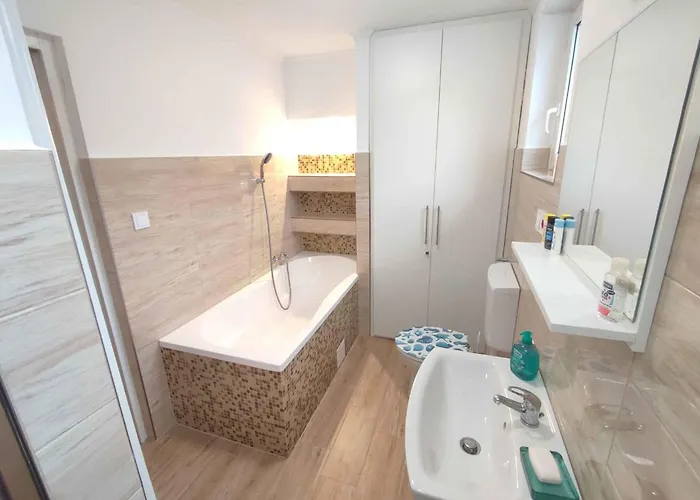 Apartament In 50627